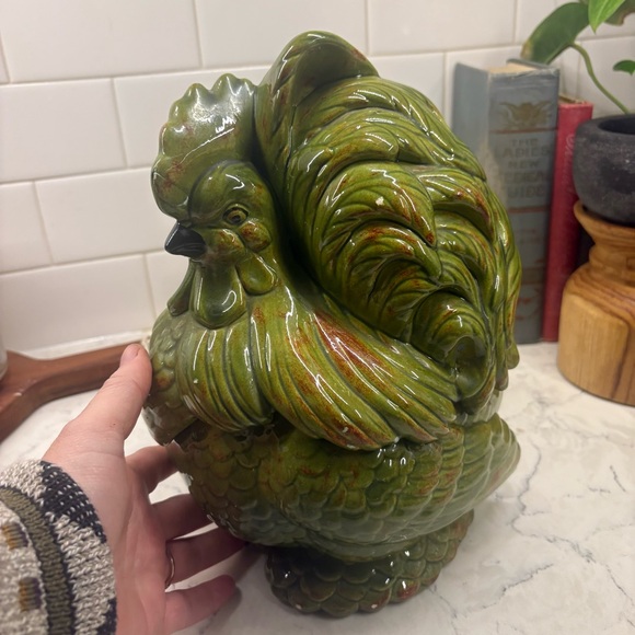 Green‎ Ceramic Rooster Figurine - Picture 2 of 6